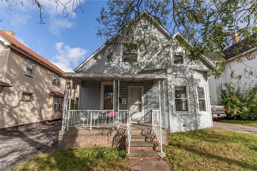 Great investment opportunity! This well cared for duplex boasts 2 bedrooms and 1 bath on both levels. Walkout basement & 2 car detached garage. This home was remodeled in 2014 with new drywall and carpet. New Furnace & Hot Water Heater(2014). Call today for a private viewing.