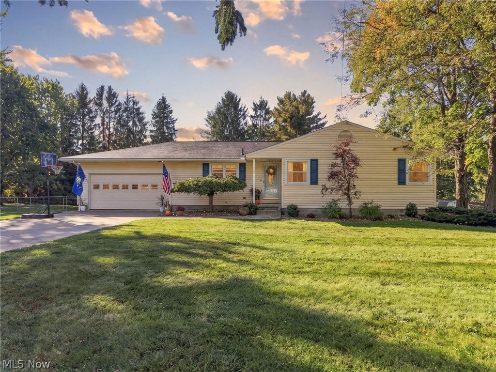 656 N Hidden Valley Road