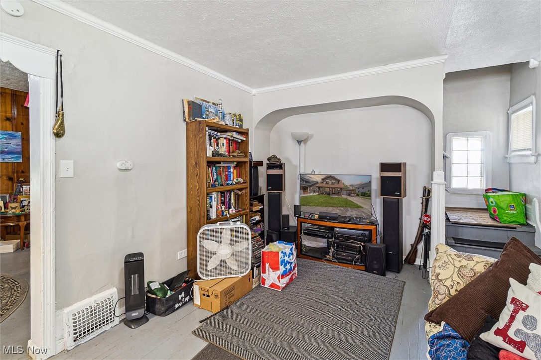 4202 Walter Avenue, Parma, Ohio image 7