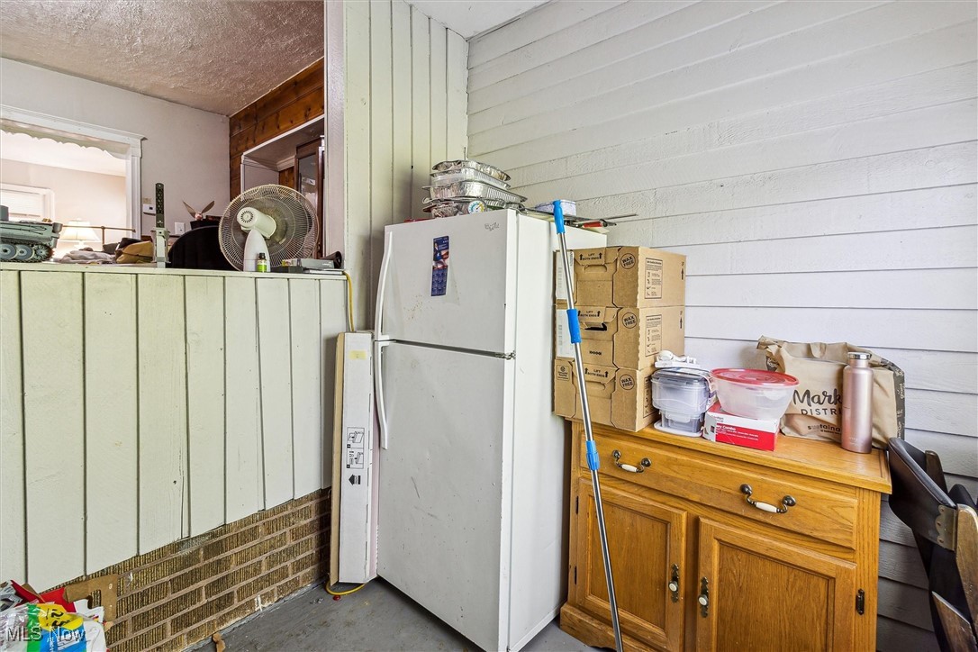 4202 Walter Avenue, Parma, Ohio image 18