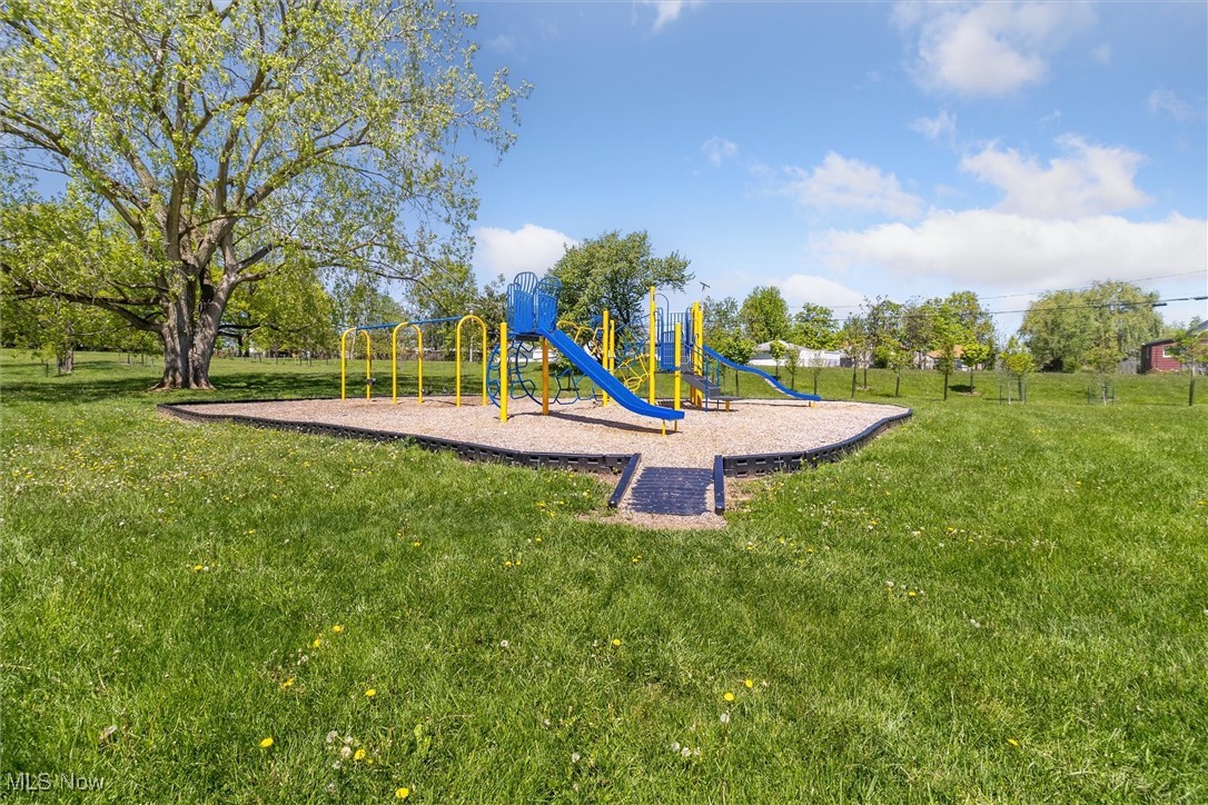 4202 Walter Avenue, Parma, Ohio image 45