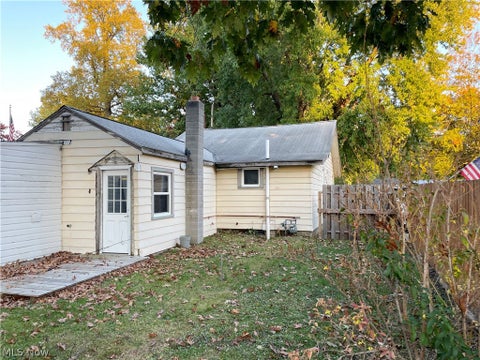Tiny photo for 5564 Green Oak Avenue, Mentor, OH 44060 (MLS # 5255683)