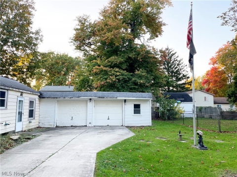 Tiny photo for 5564 Green Oak Avenue, Mentor, OH 44060 (MLS # 5255683)