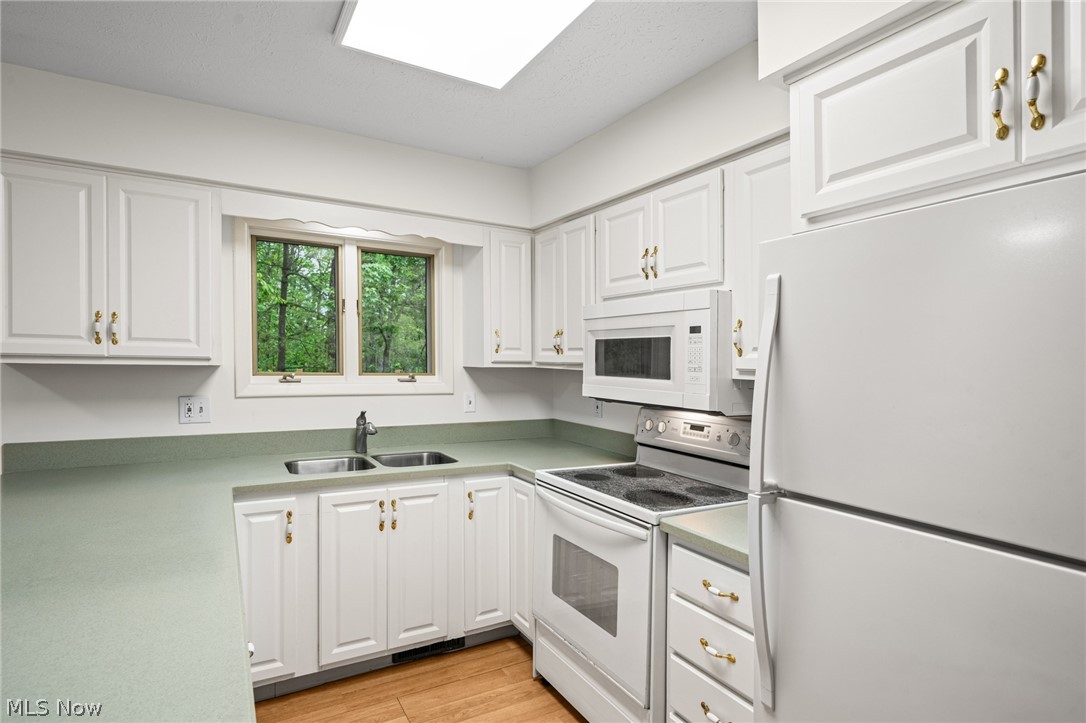 Windward Hills Condo - Residential