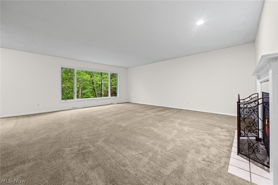 Windward Hills Condo - Residential