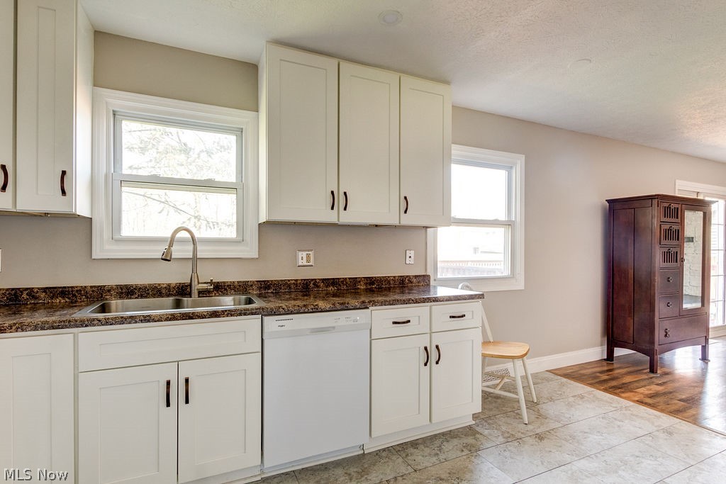 Pine 01 02 - Residential