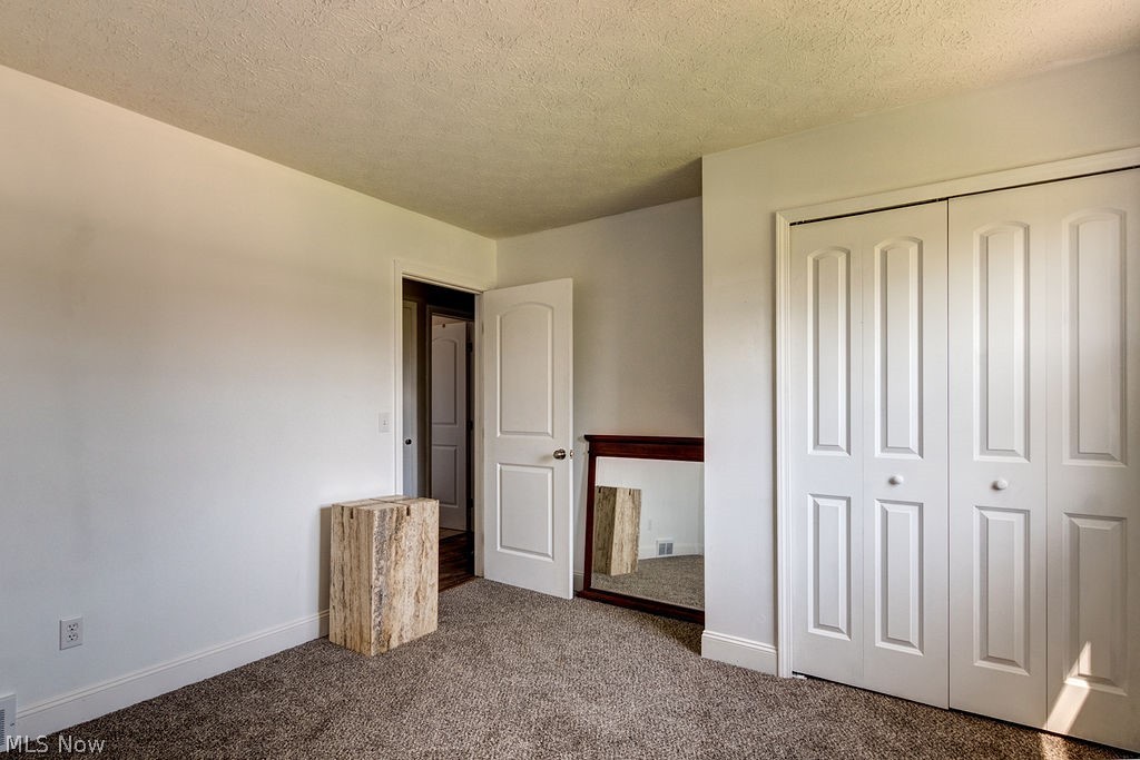 Pine 01 02 - Residential