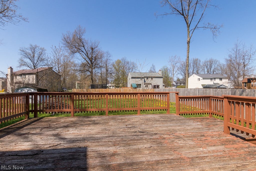 Pine 01 02 - Residential