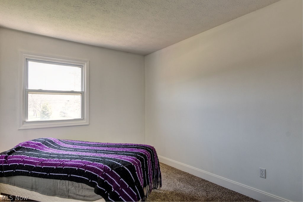 Pine 01 02 - Residential