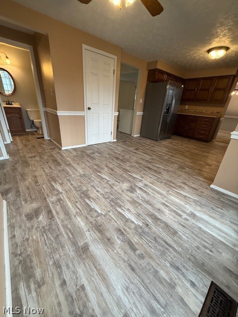 Meanderwood 4 - Residential