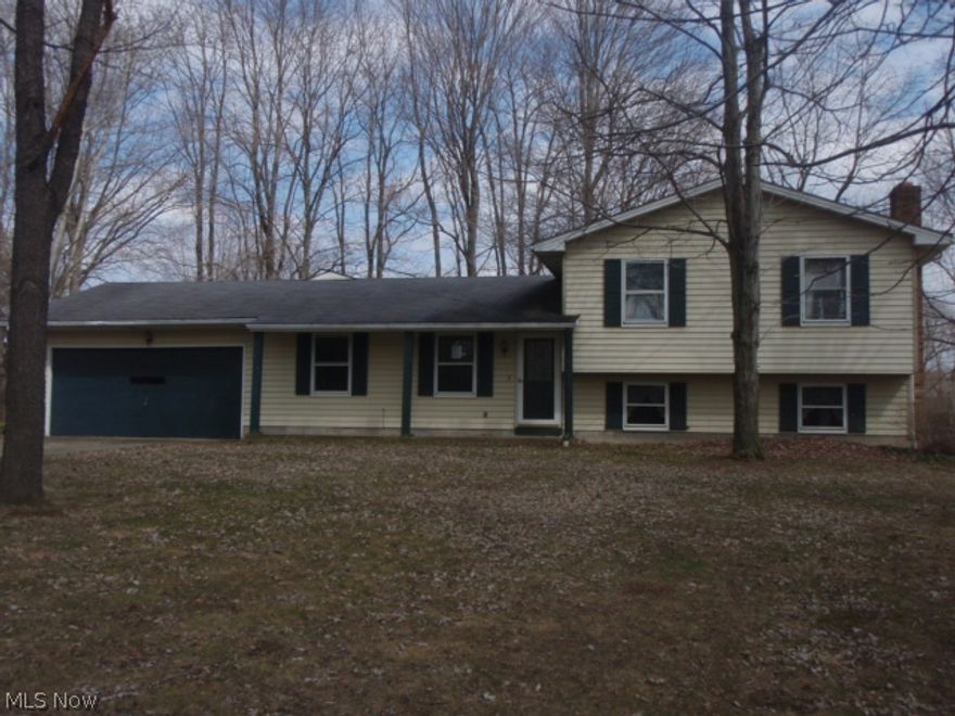 fantastic possible 5 bedroom, or mother in law suite canfield home! over 2700 square foot with 2 full and 2 half baths. way below tax value and ready to move in, must see this one, will not last long at this price.  "Property is being sold As-Is, Where-Is. Seller will not pay any: buyer’s closing costs, no repairs, no home warranties, all inspections are done at buyer’s expense, seller will not activate utilities.  Property must sell at or above appraised value per HUD guidelines.