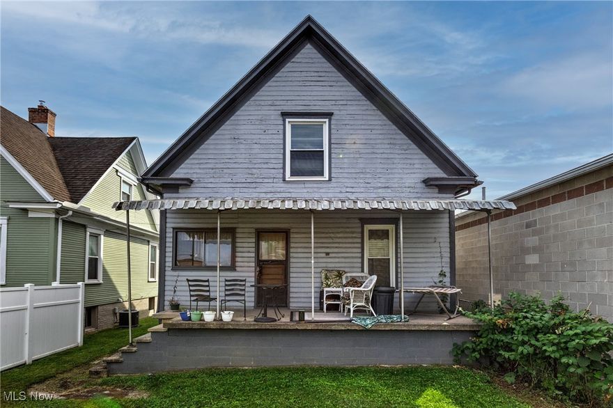 Seller is offering Seller Financing for this move in ready house in Wellsville! The large kitchen has tile flooring, grey / white cabinetry, white countertops, and stainless steel appliances. The large living room, half bath, and extra bonus room downstairs is perfect for get togethers. The three bedrooms upstairs and full bath are perfect for any large family or roommates. Come and make this your home today!