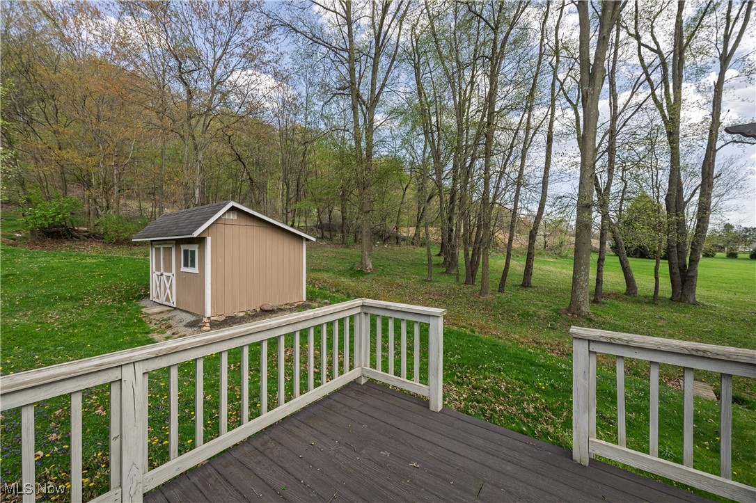 140 Jessica Drive, Dover, Ohio image 8