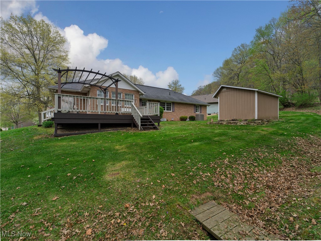 140 Jessica Drive, Dover, Ohio image 10