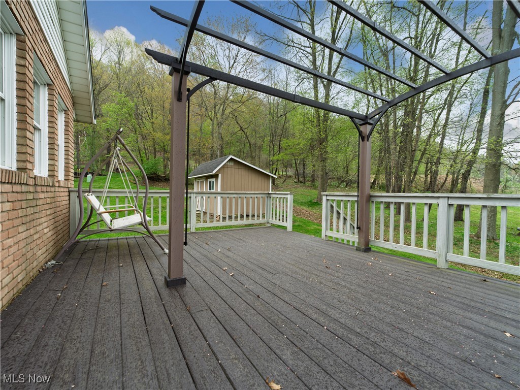 140 Jessica Drive, Dover, Ohio image 7