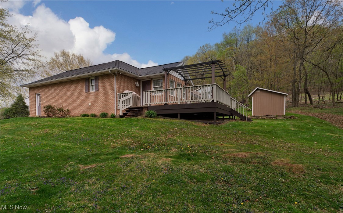 140 Jessica Drive, Dover, Ohio image 4