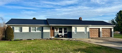 Photo of 628 Paragon Lane SE, New Lexington, OH 43764 (MLS # 5178323)