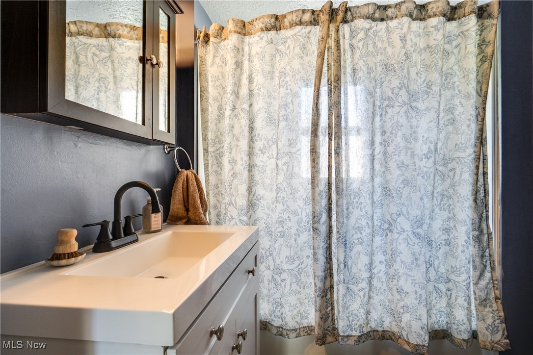 Hohmans Long Lake Channel - Residential