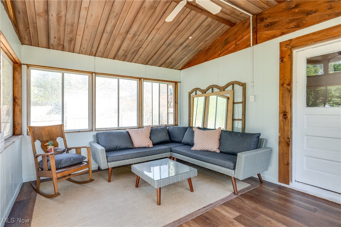 Hohmans Long Lake Channel - Residential