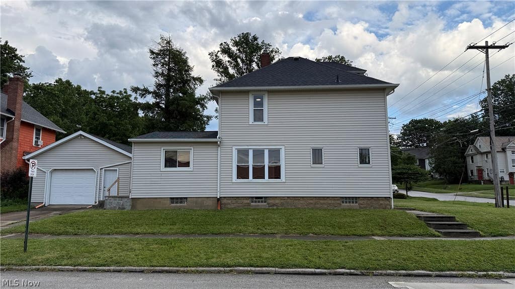Photo of 310 Broad Street, Wadsworth, OH 44281 (MLS # 5223601)