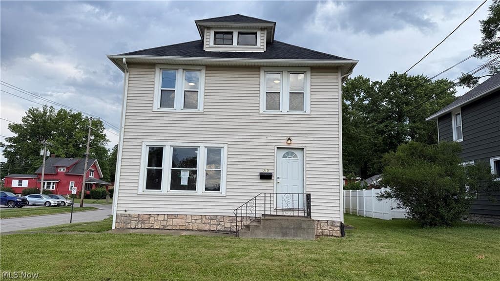 Photo of 310 Broad Street, Wadsworth, OH 44281 (MLS # 5223601)