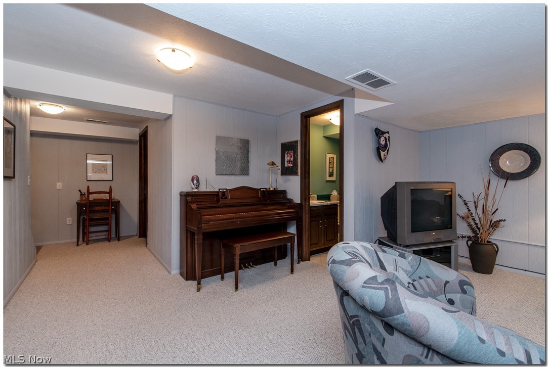 Richmond Place Condominium - Residential