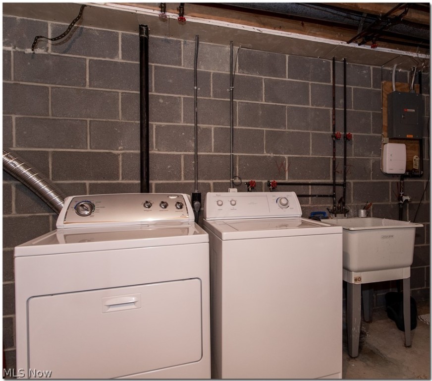 Richmond Place Condominium - Residential