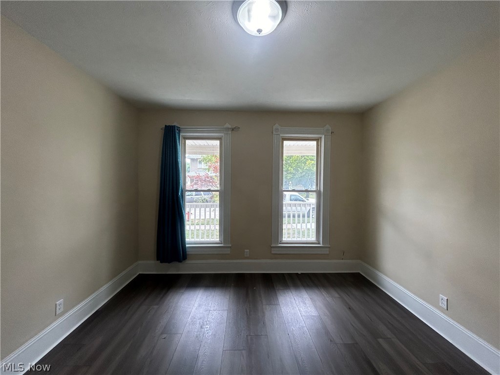 C L Jones - Residential Lease