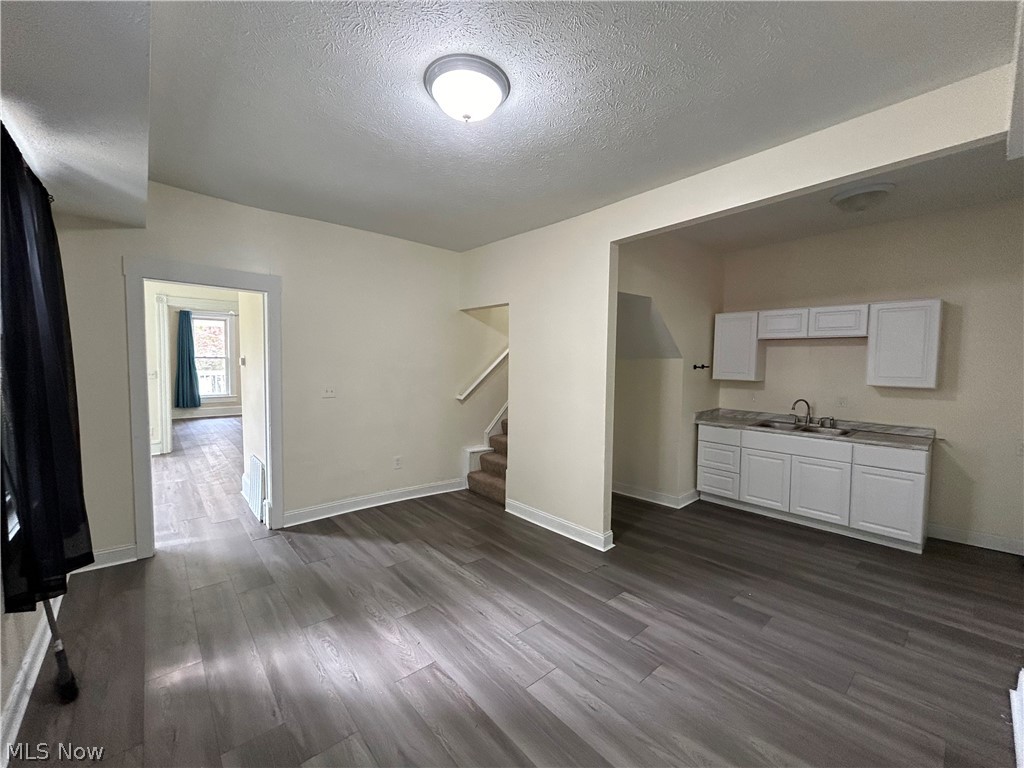 C L Jones - Residential Lease