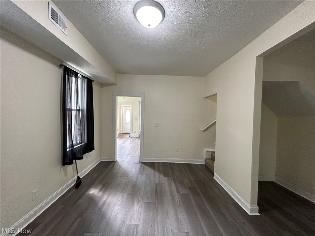 C L Jones - Residential Lease
