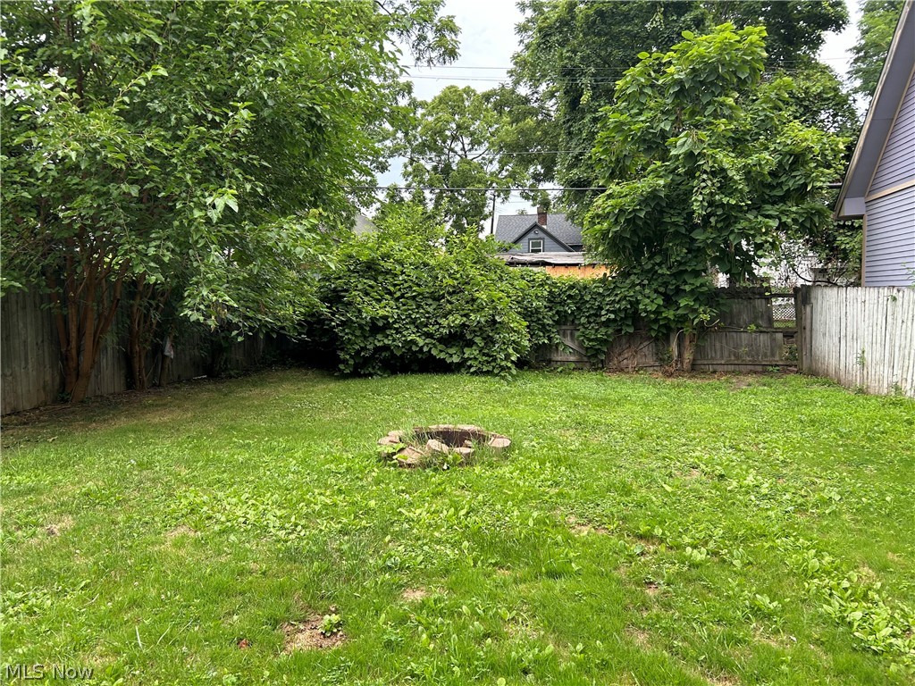 C L Jones - Residential Lease