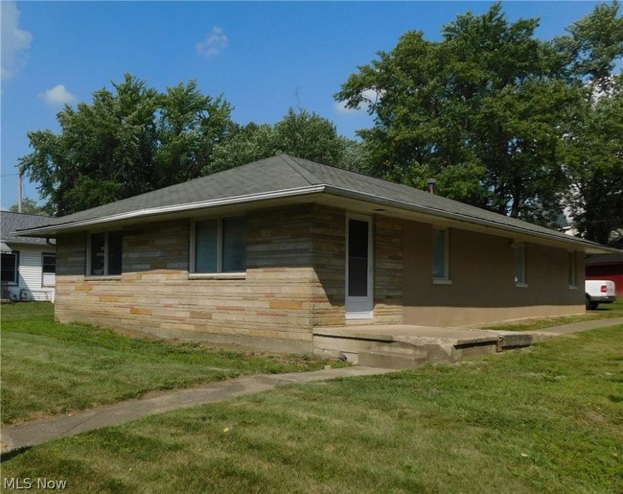 This Auction property could have many possibilities for the use of this 1500 Sq. Ft. ranch style property. Most recent use has been a Hair and Tanning Salon. There were 5 tanning rooms and 2 wash stations. The property has a 1/2 bath, central air and available parking. The property is located fin the Village of West Salem. TERMS ON REAL ESTATE: A $5,000  non-refundable deposit is required sale day. Balance due upon closing in approximately 45 days. Home is being sold “as is.” No warranties or guarantees of any kind. The home is being offered at ABSOLUTE AUCTION and will sell to the highest bidder. The buyer will pay a 3% buyer’s premium. This will be added to the final bid and this will be the FINAL CONTRACT PRICE. Arrange your financing if needed and come and bid your judgment. Announcements sale day take precedence over all written advertising. Auction is Tuesday September 29th, 2020 at 6:00 P.M. Open house date is Sunday September 20th, 2020 2:00 P.M. to 4:00 P.M. This Auction is al