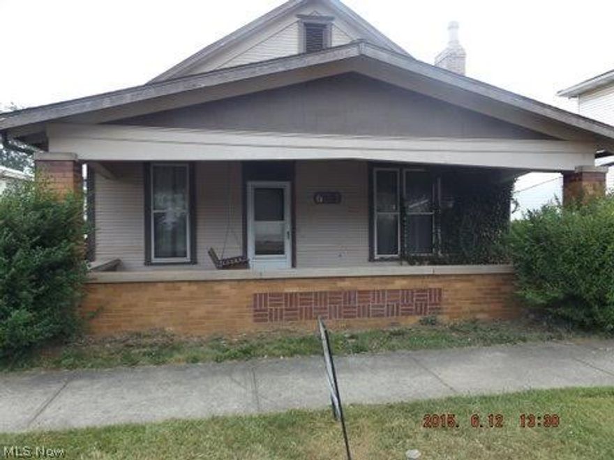 3 bedroom 1 bath home in Nelsonville. 1 car detached garage and partially fenced. Property was built prior to 1978 and lead based paint may potentially exist.