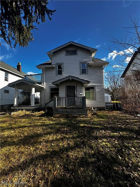 2083 N Taylor Road Cleveland Heights OH 44112