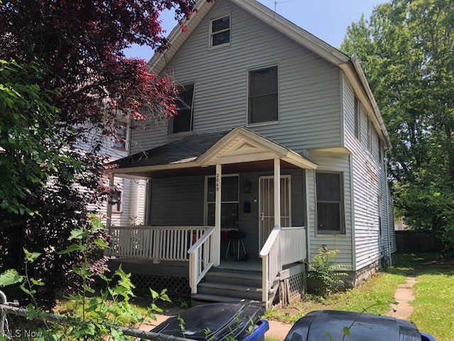 Section 8 Tenant occupied 3 Bedroom Single Family Home located in Cleveland. First floor features Kitchen, Livingroom, Dining room, 1/2 bath with laundry hookups, and an extra room (no closet) that could be used as a 4th Bedroom if desired. 2nd floor has 3 Bedrooms and a full Bath. Partial Basement and off-street parking at the rear of the house (off a alley). Sold "as-is". Seller will not entertain any offers with an assignment clause.
