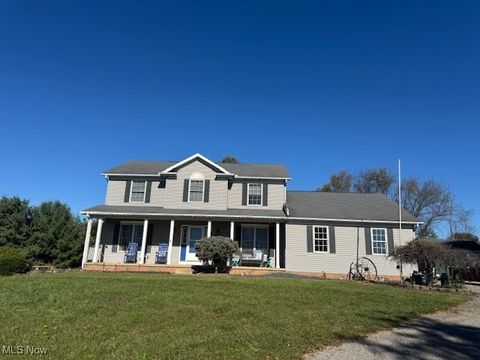 Homes For Sale - 27696 Buck Road<br/> Beloit, OH 44609