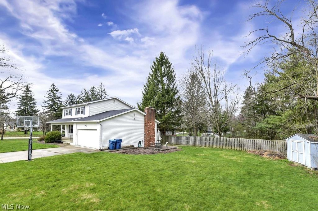 Photo of 5782 Holland Drive, Hudson, OH 44236 (MLS # 5198450)