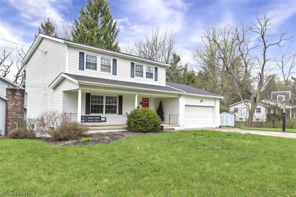 Photo of 5782 Holland Drive, Hudson, OH 44236 (MLS # 5198450)