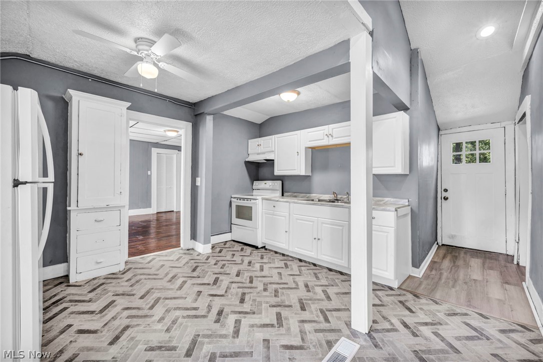 East Ave - Residential Income