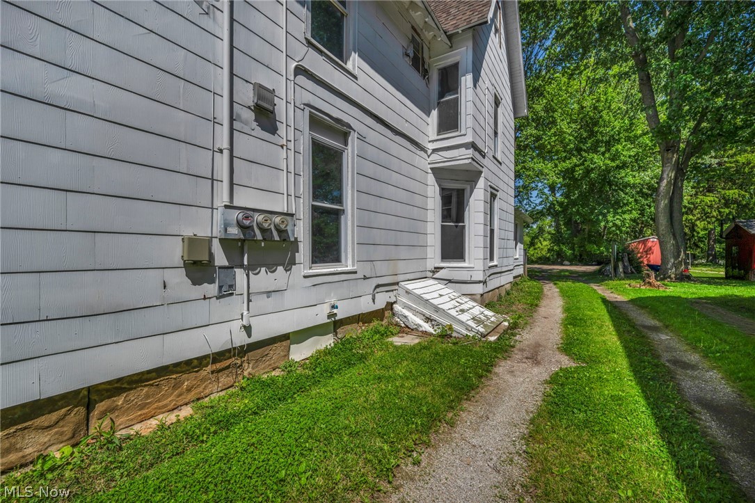 East Ave - Residential Income
