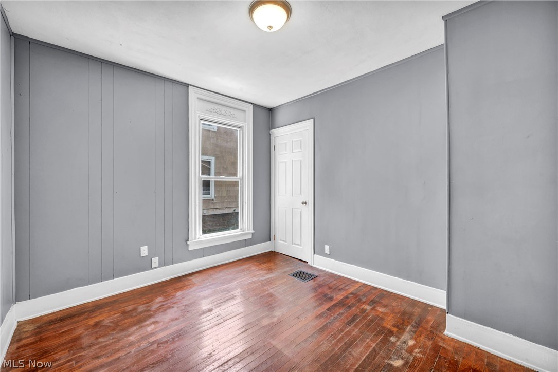 East Ave - Residential Income