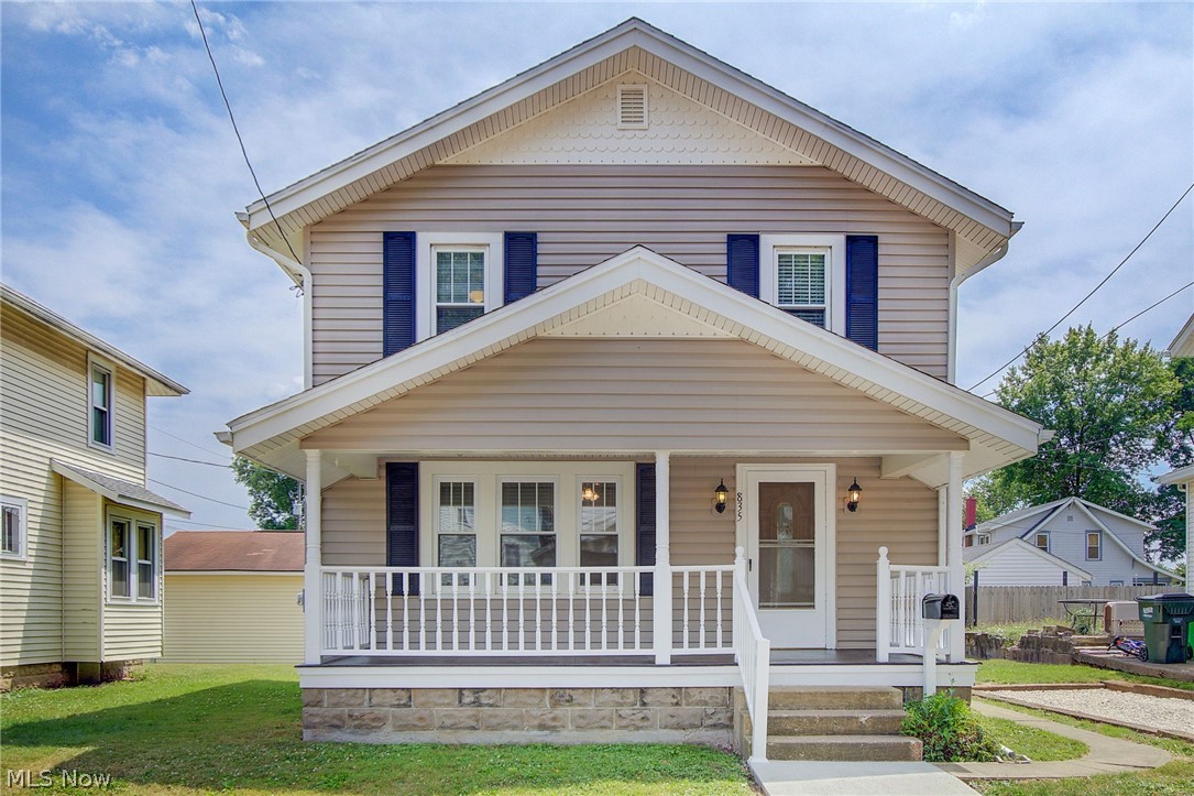 Photo 1 of 27 — 835 Commonwealth Avenue NE, Massillon, OH 44646