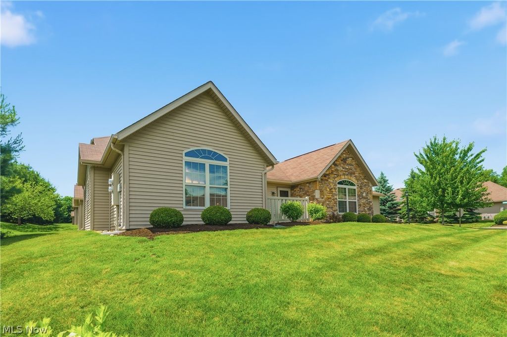 Photo of 3038 Mahogany Run Circle NW, North Canton, OH 44720 (MLS # 5218506)