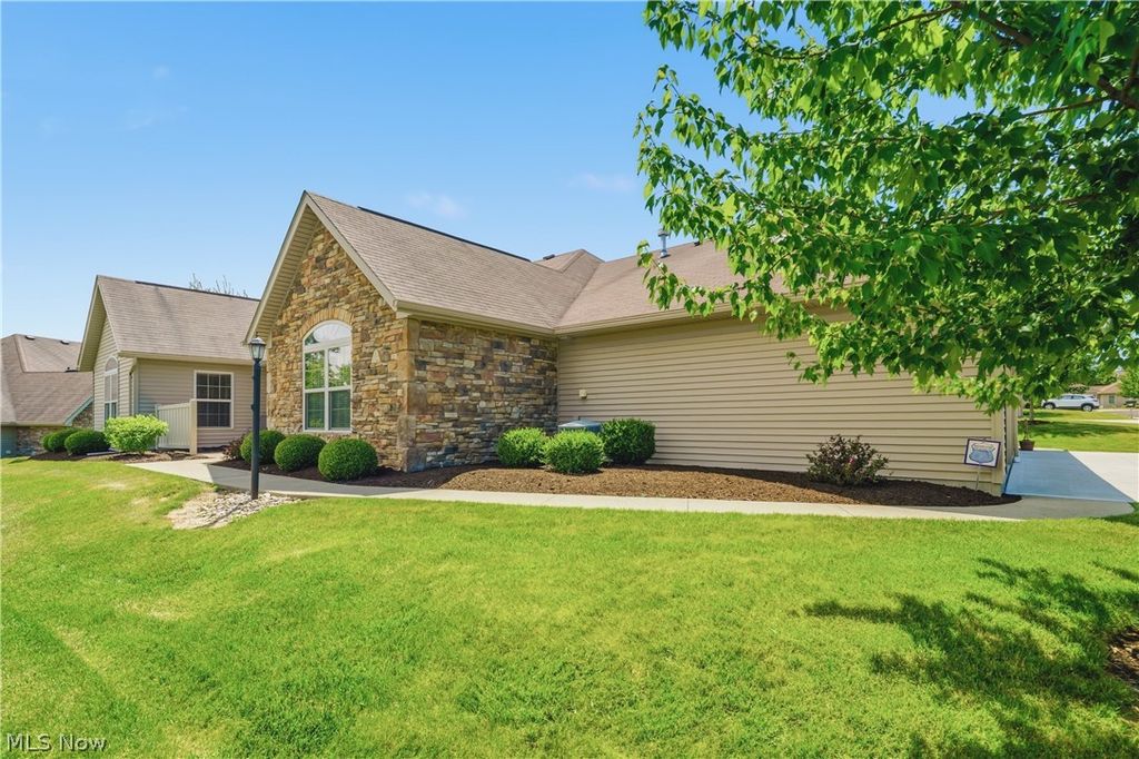 Photo of 3038 Mahogany Run Circle NW, North Canton, OH 44720 (MLS # 5218506)