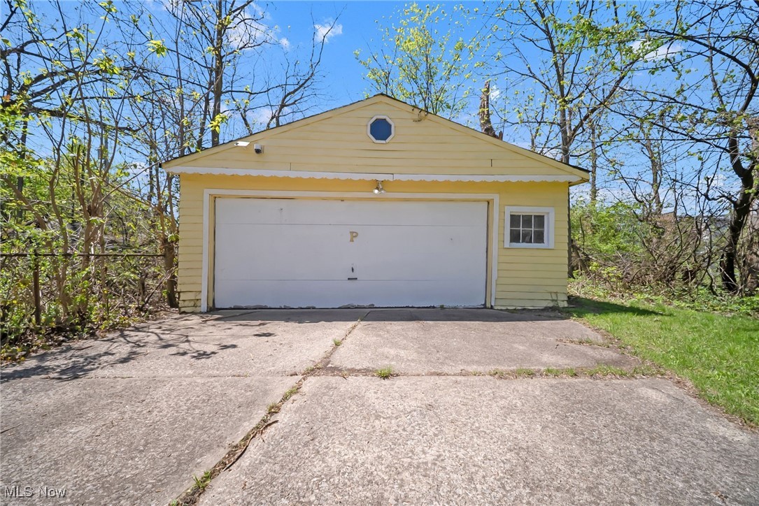 3300 E 145th Street, Cleveland, Ohio image 6