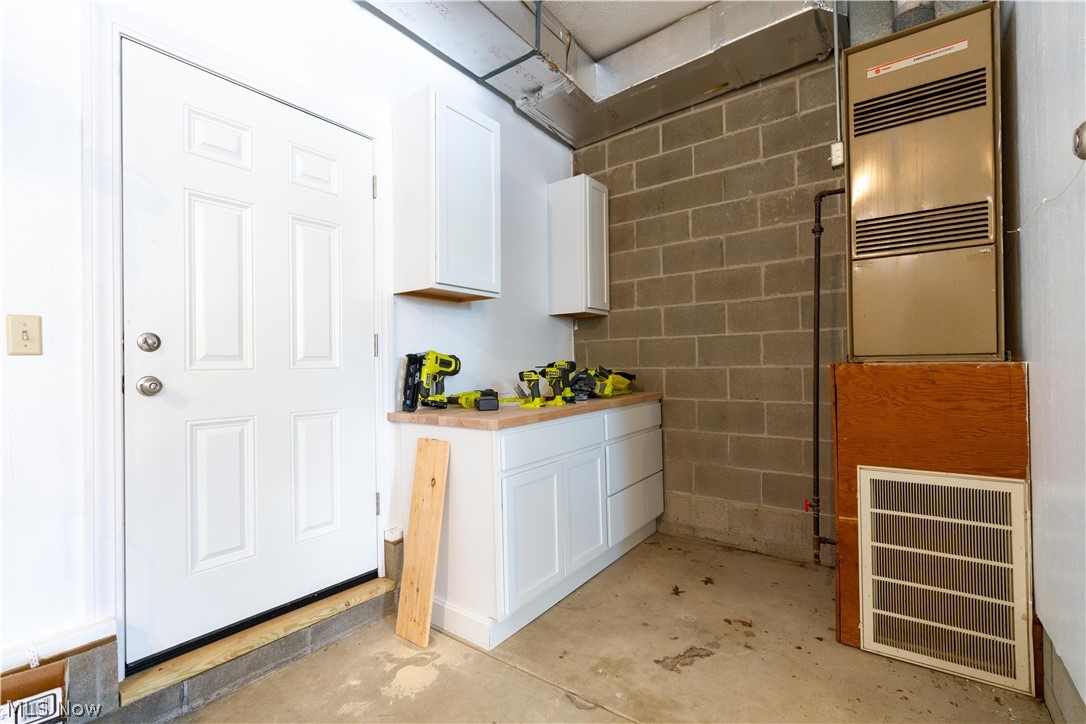 Amesbury Hills - Residential