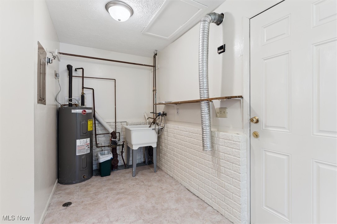 Hollywood Add - Residential