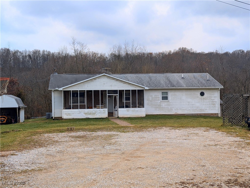 2241 Larkmead Road, Parkersburg, West Virginia image 3