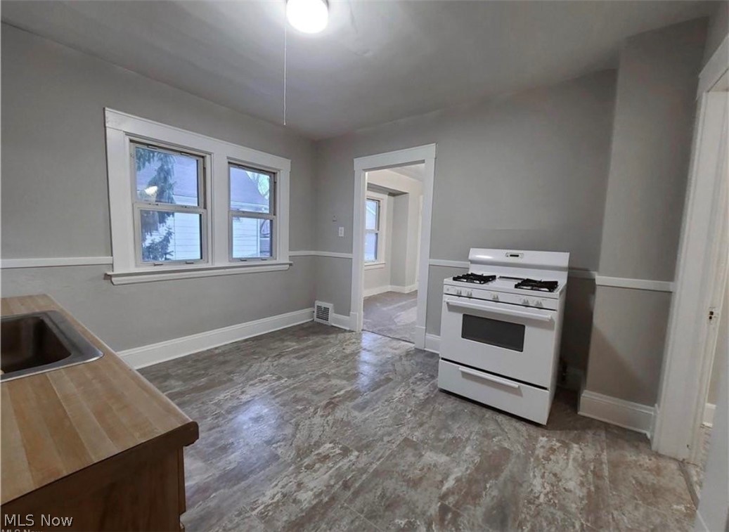 W C Storers - Residential Income