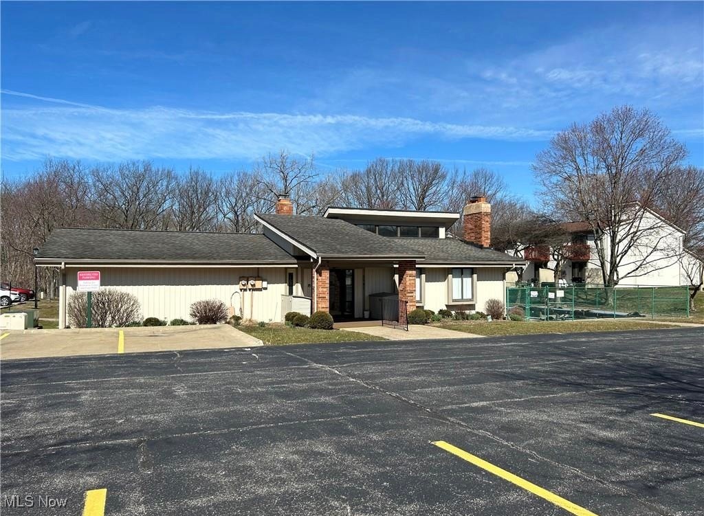 5573 Pipers Court #23, Parma, Ohio image 27